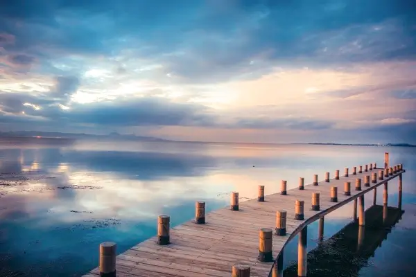 耐克星巴克标志的含义